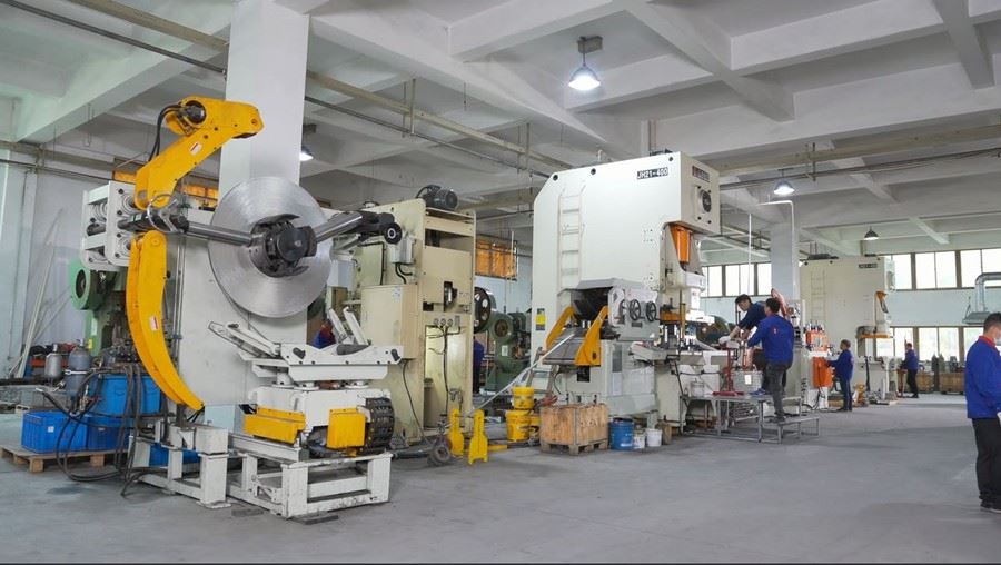workshop of piling mount structure with single pole