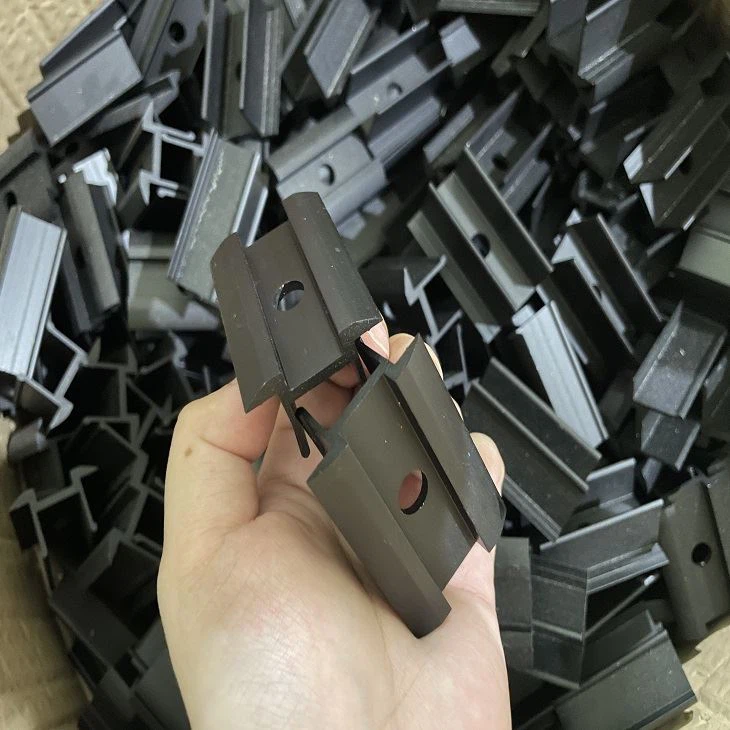 प्रमाणित गुणवत्ता: ग्रेंगी मिड एंड एंड क्लैंप